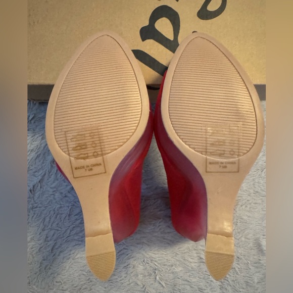 Beau+Ashe Vibrant Coral Platform Peep Toe Wedges with Gradient See-Thru Wedge - Picture 12 of 15